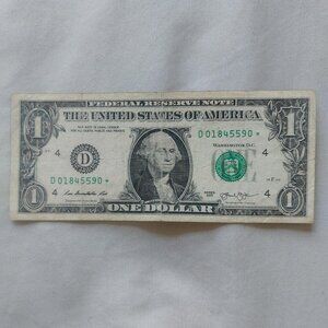 $1 dollar bill with star note
